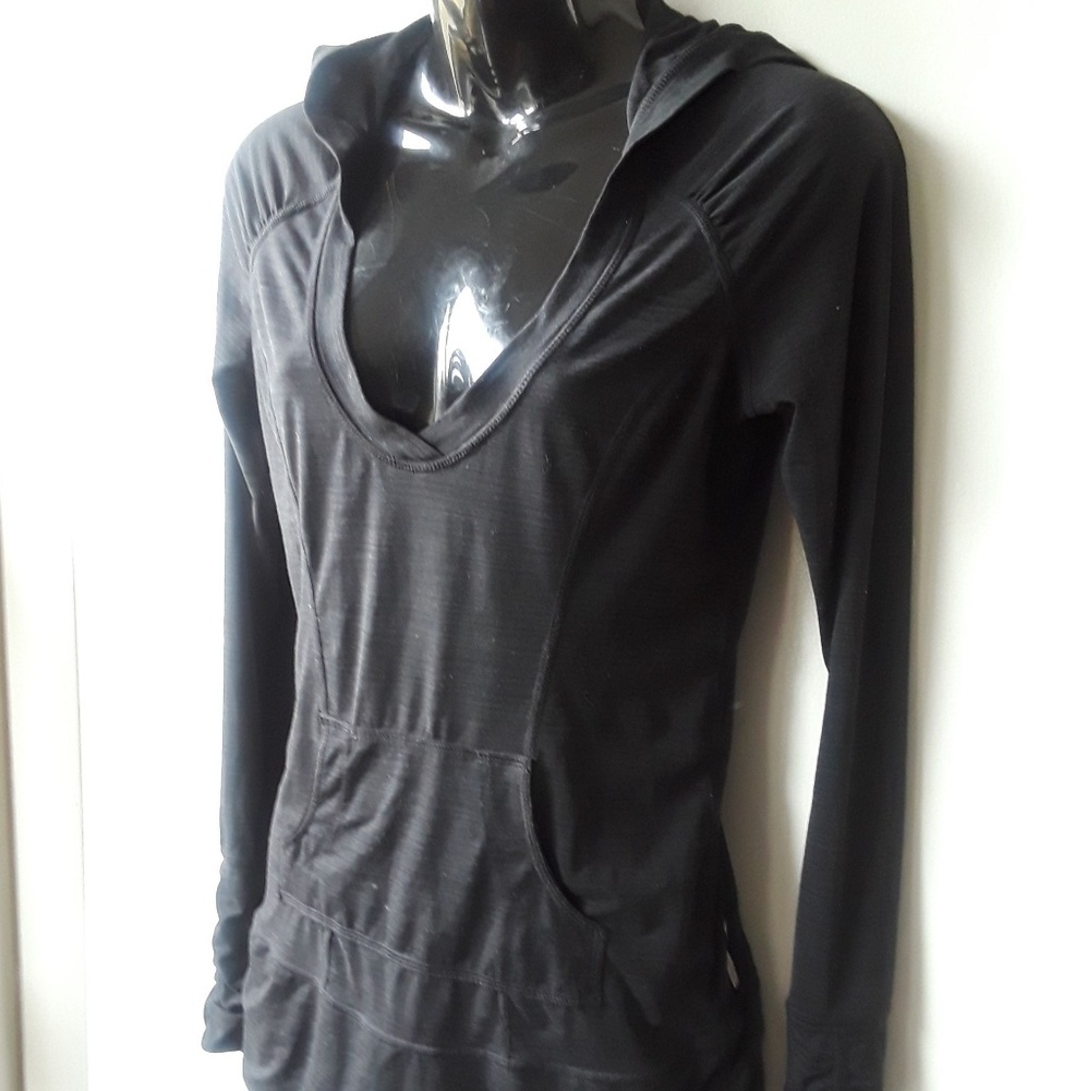 Zella long sleeve easy pullover hoodie